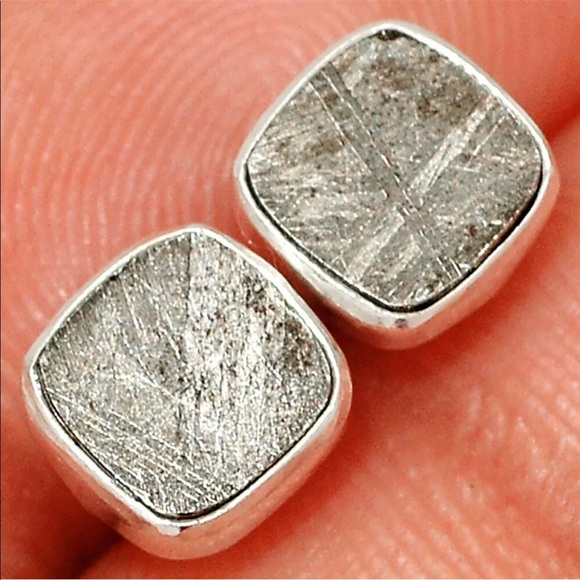 Genuine Muonionalusta Meteorite Silver earrings - Picture 3 of 8